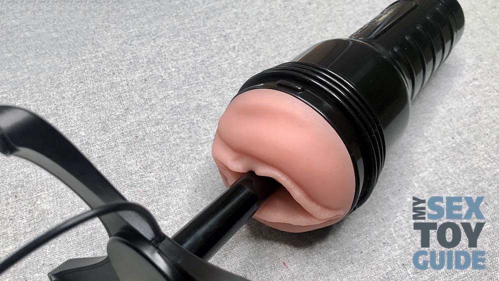 The sleeve warmer with a Fleshlight on the heating rod