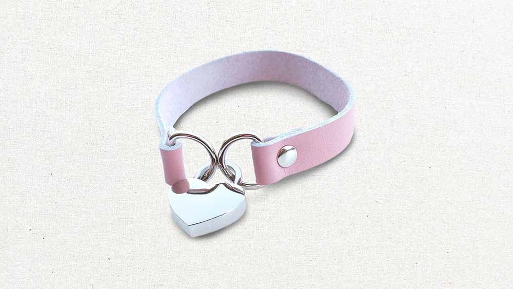 Stockroom’s Stupid Cute Heart Lock Choker