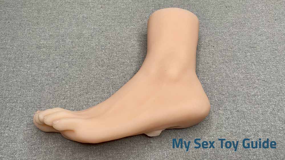 Foot fetish fans, there's a sex toy for you
