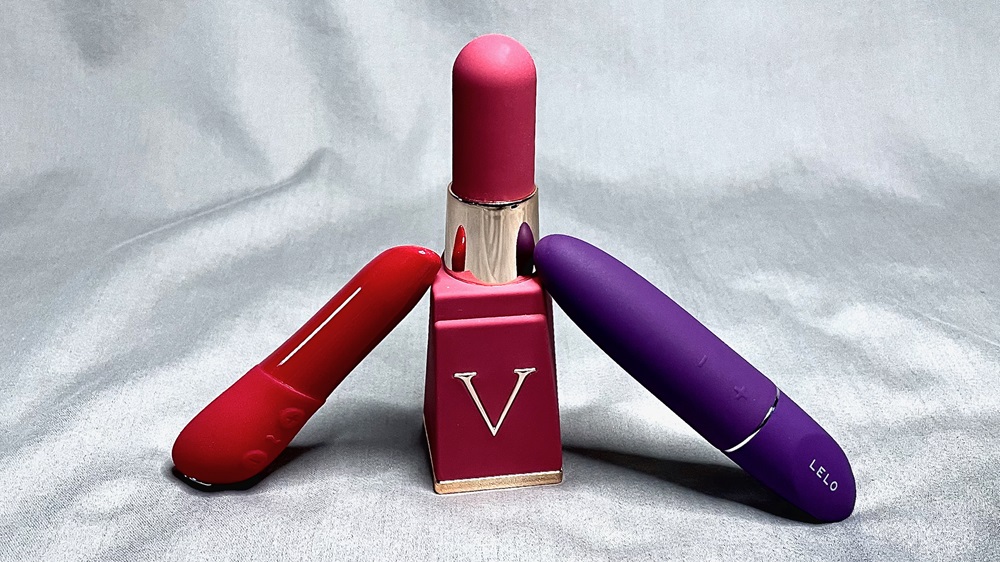 Lelo Mia 3 with the other lipstick vibrators we tested