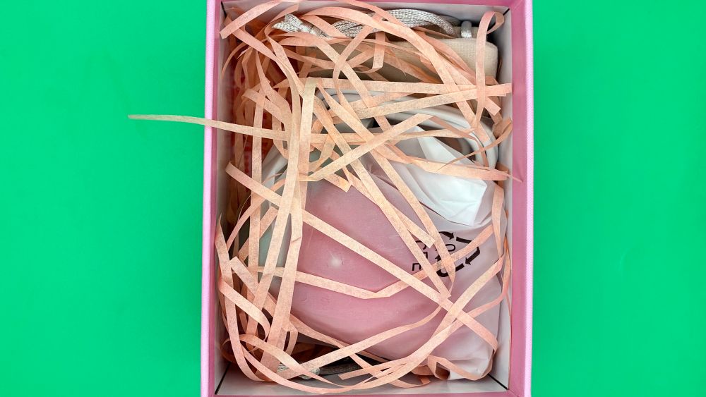 The packing straw