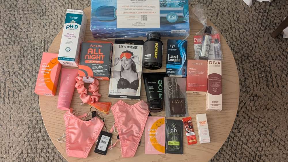 The content of the goodie bag