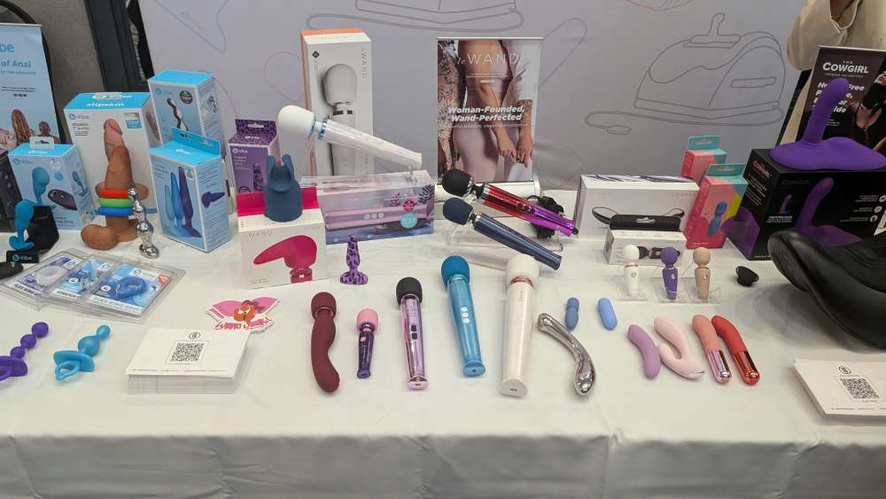 The b-Vibe/Le Wand booth with their mini wands
