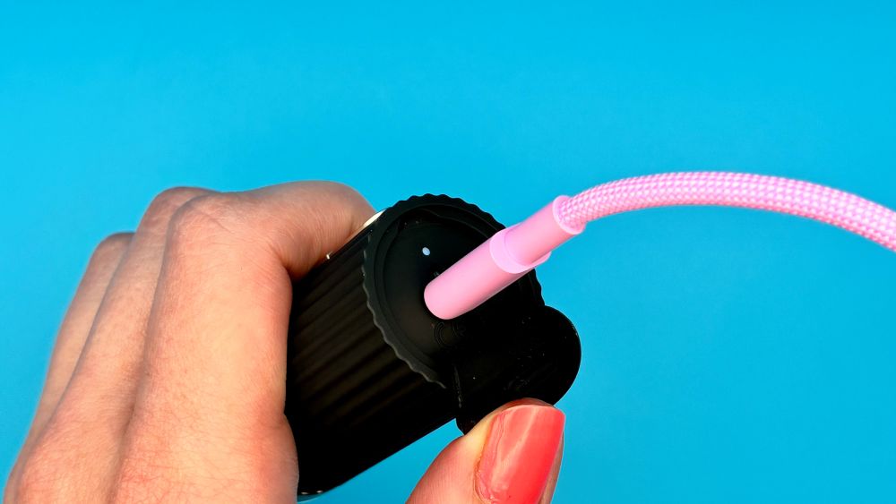 Satisfyer Deep Kiss with one of my charging cables